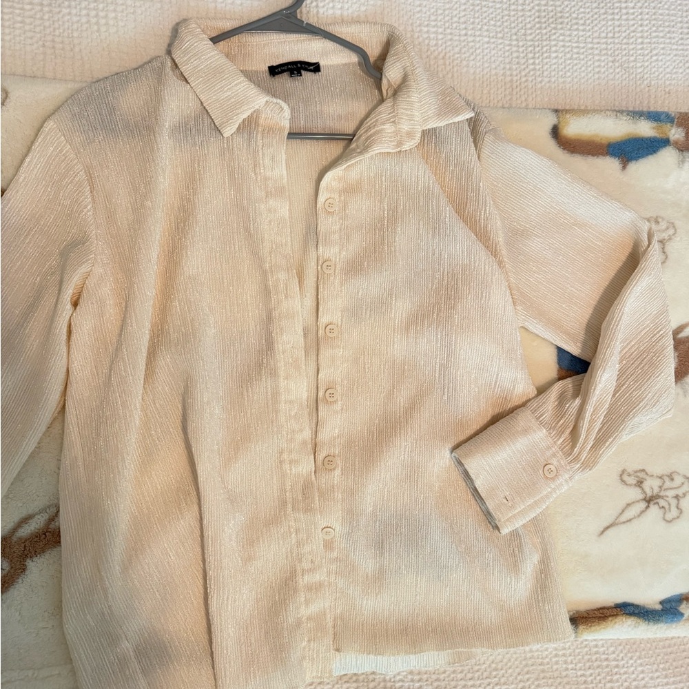 Kendall and Kylie button up